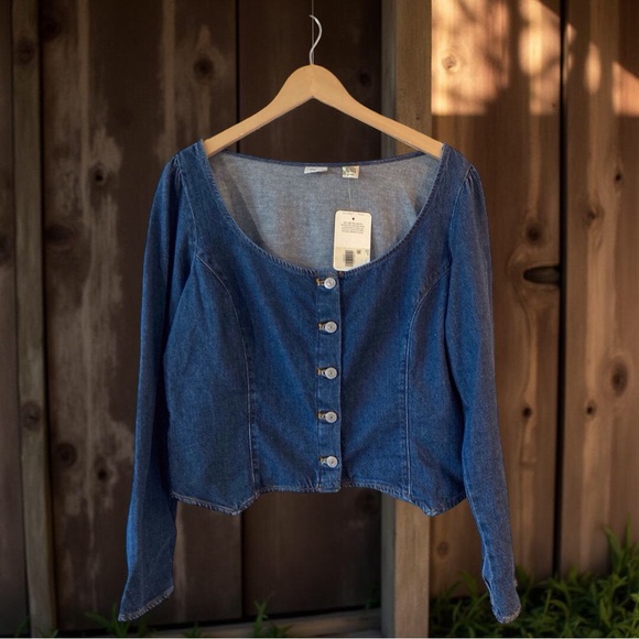 Levi’s Cropped Denim Shirt – MODERN MINIMALIST CHIC women’s XL - Picture 3 of 10